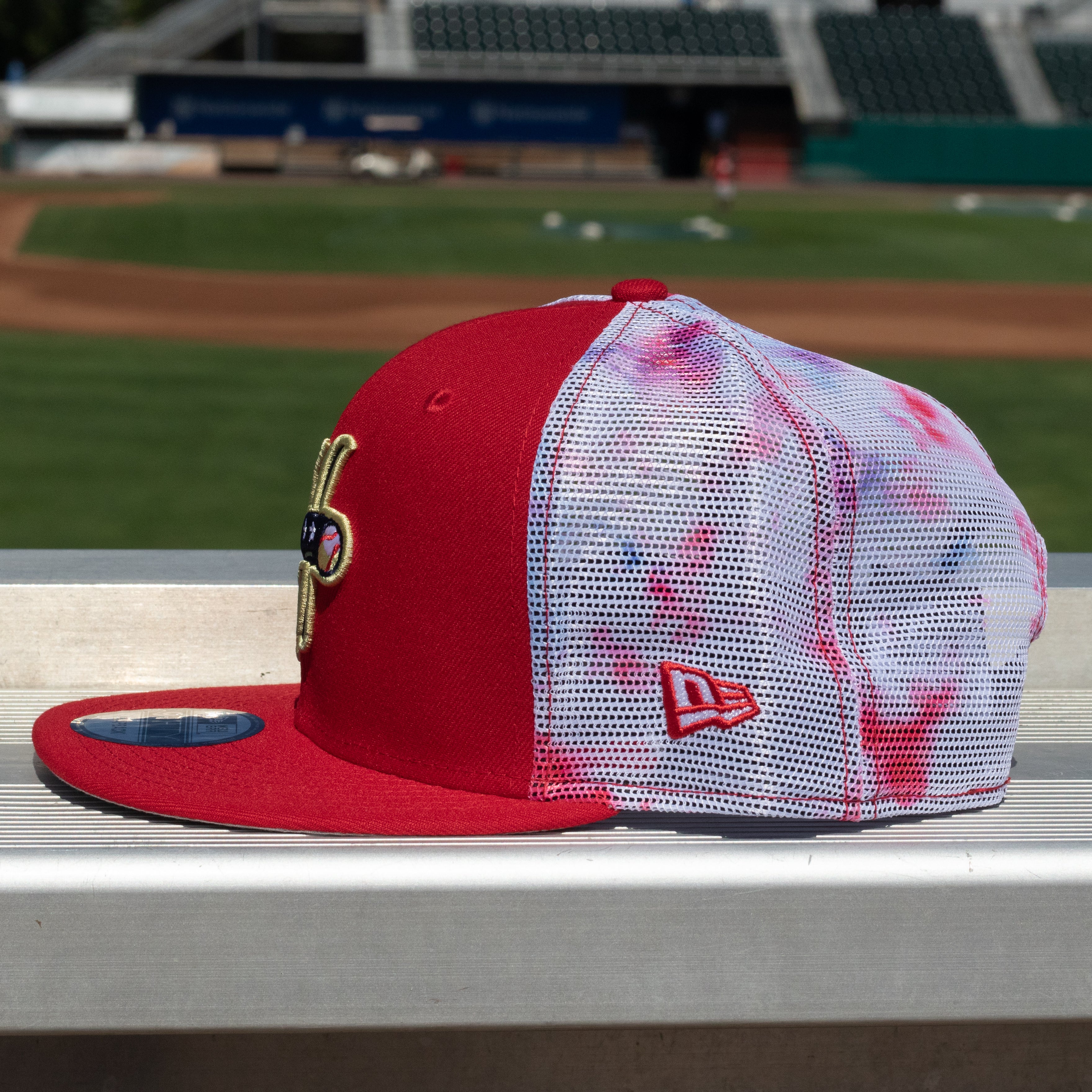 Women's '47 White Atlanta Braves Tie-Dye Clean Up Adjustable Hat